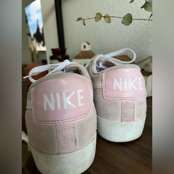 Nike Blazer Low in ‘Pink Foam’ - Picture 6 of 6